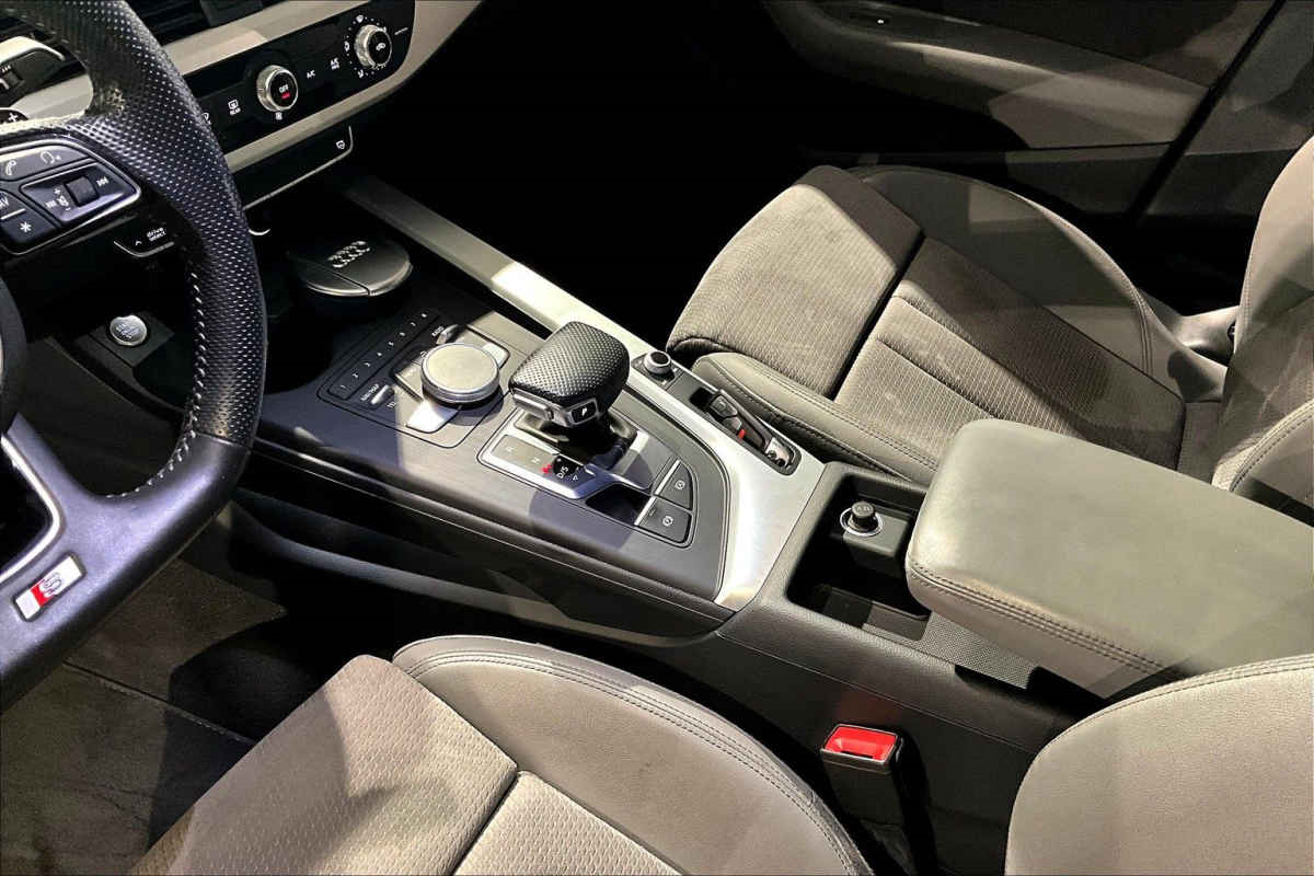 Audi A4 2019