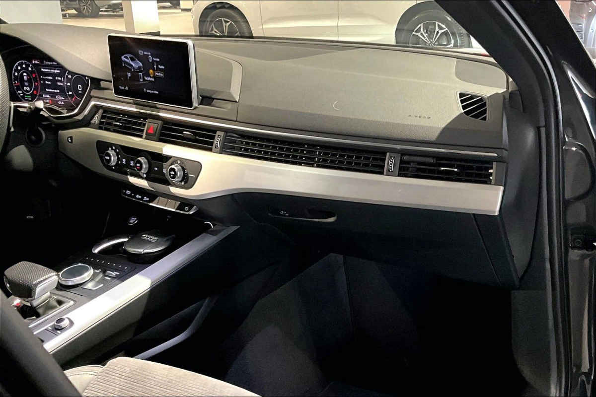 Audi A4 2019