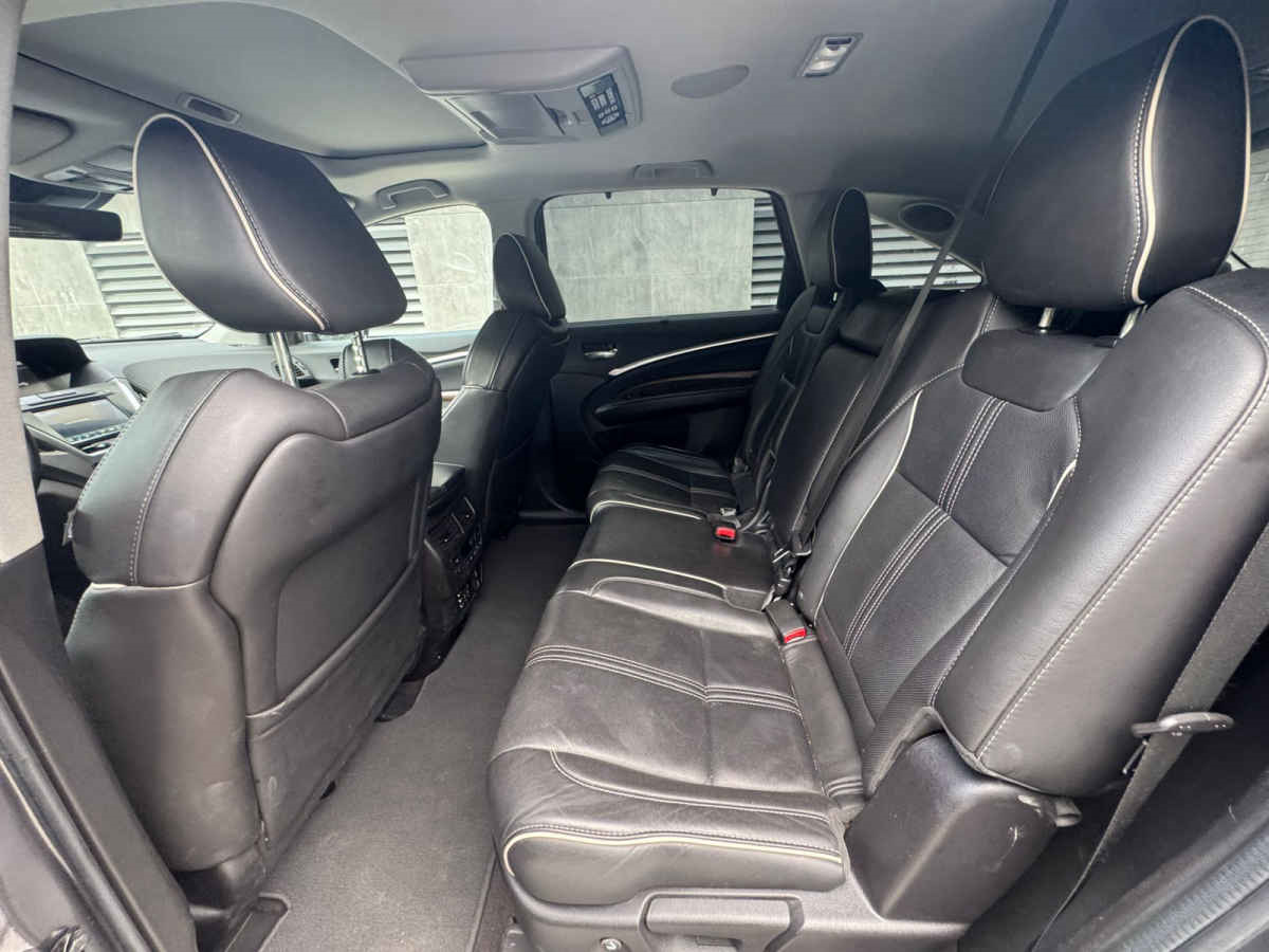 Acura MDX 2019