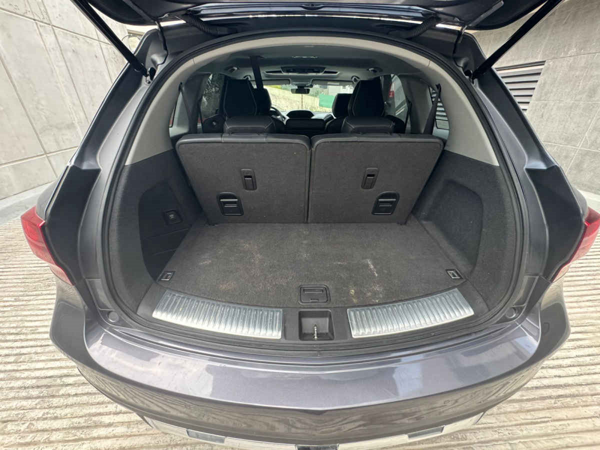 Acura MDX 2019