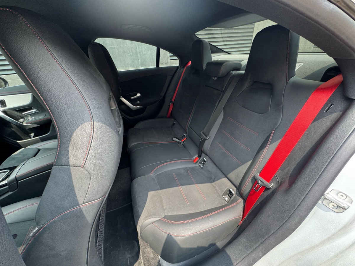 Mercedes-Benz Clase CLA 2024