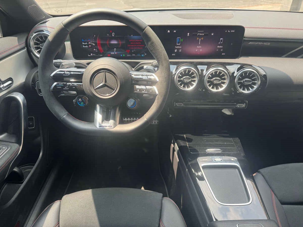 Mercedes-Benz Clase CLA 2024