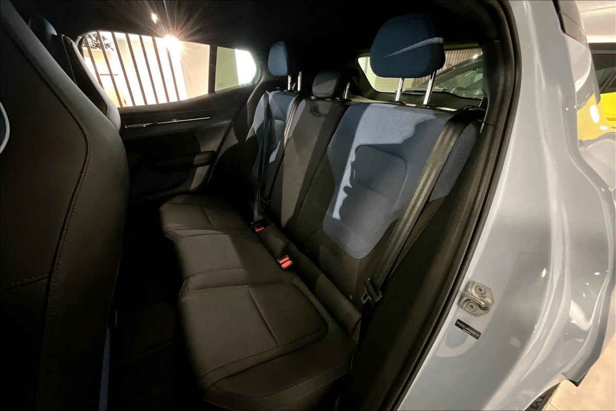 Volvo EX30 2024