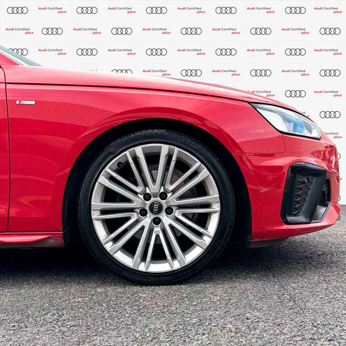 Audi A4 2023
