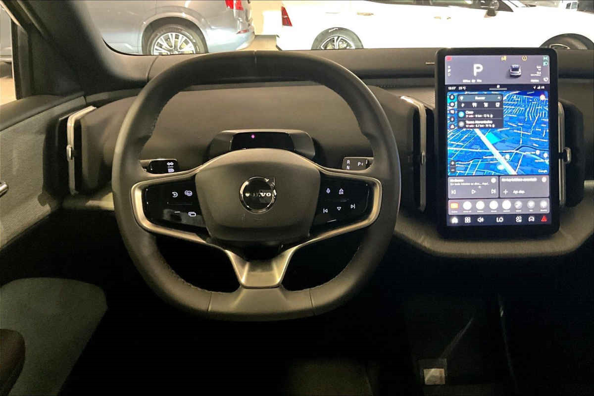Volvo EX30 2024