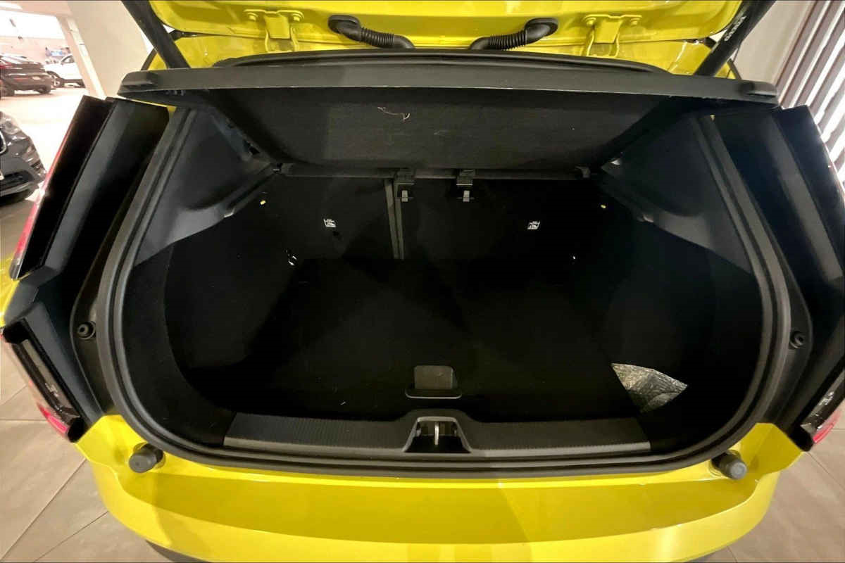 Volvo EX30 2024