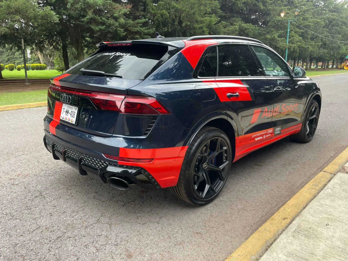 Audi RS Q8 2025