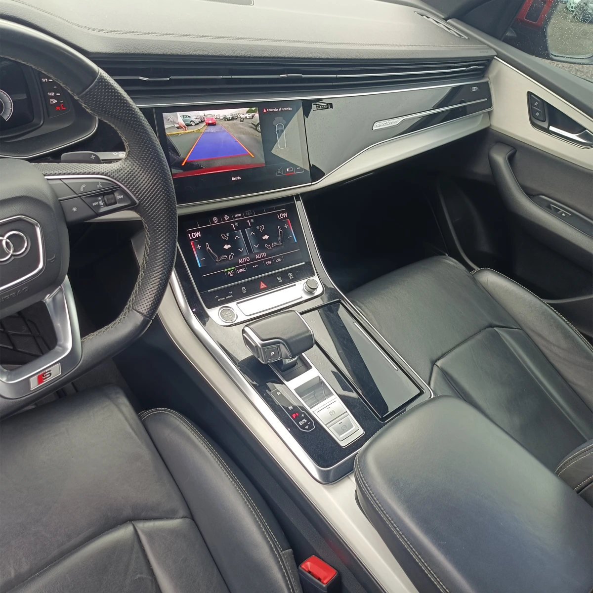 Audi Q8 2023