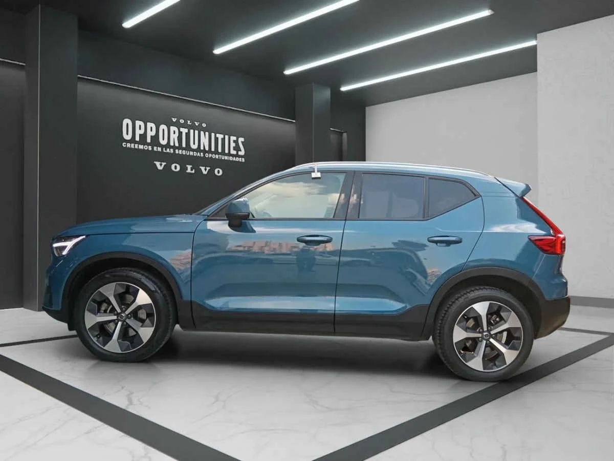 Volvo XC40 2023