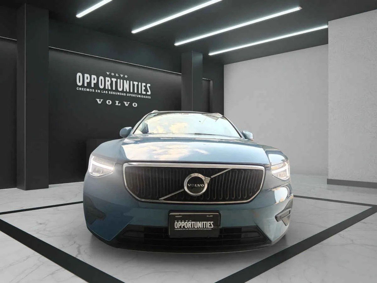 Volvo XC40 2023