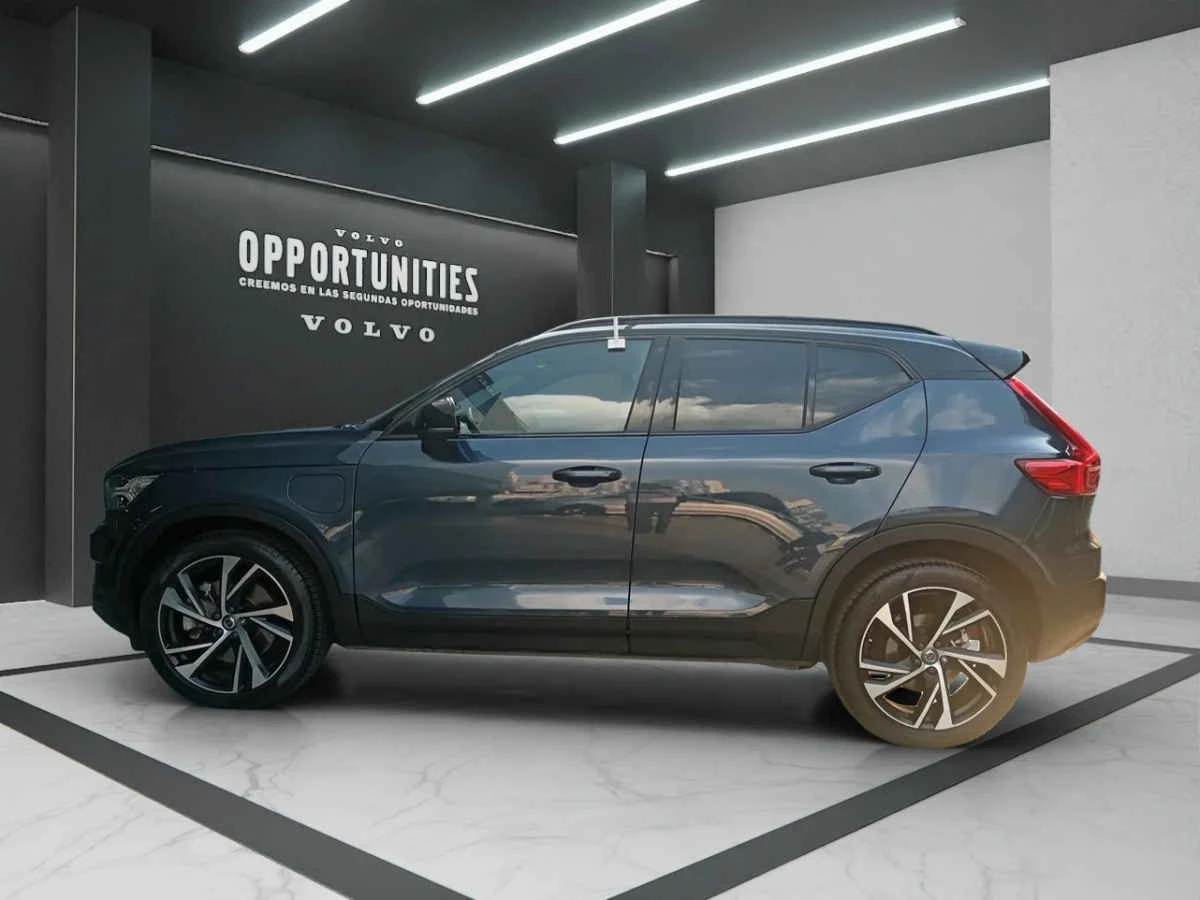 Volvo XC40 2022