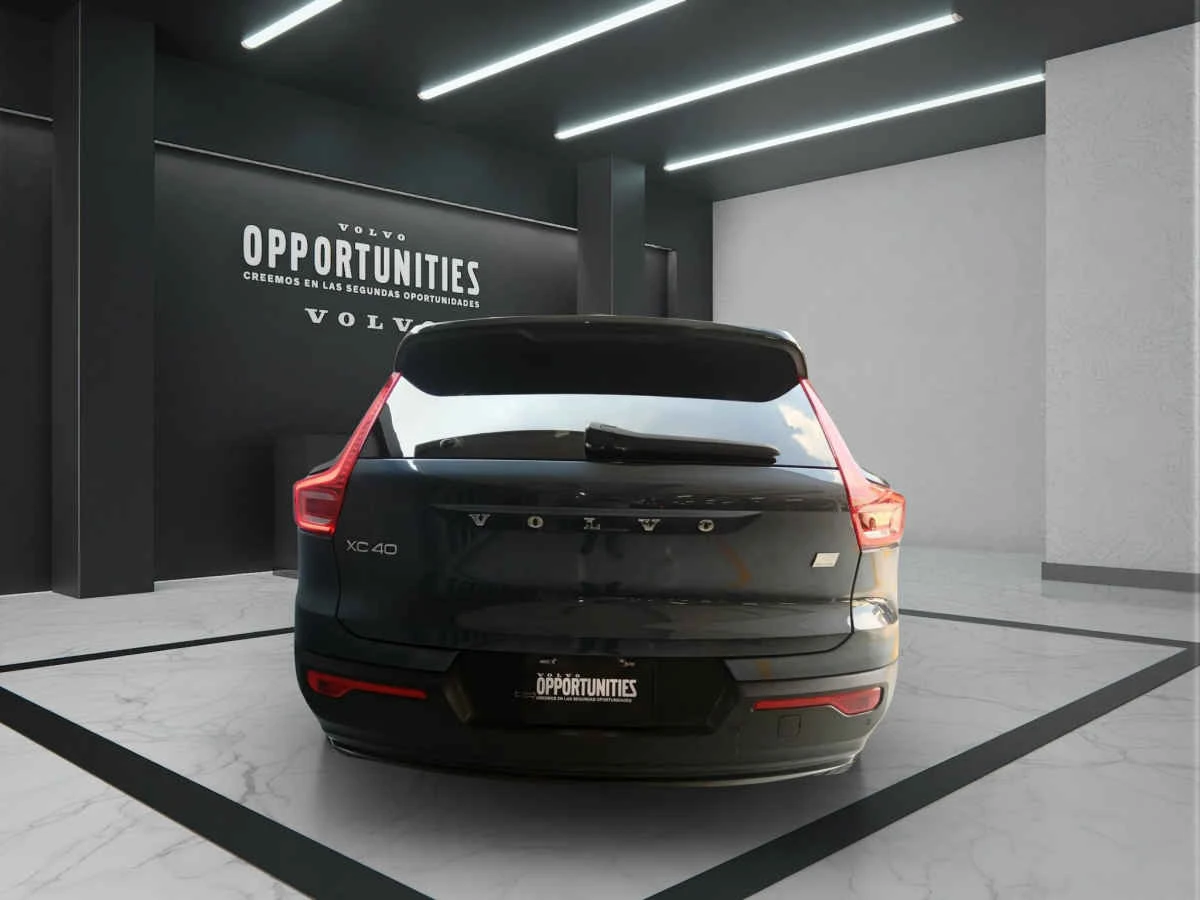 Volvo XC40 2022