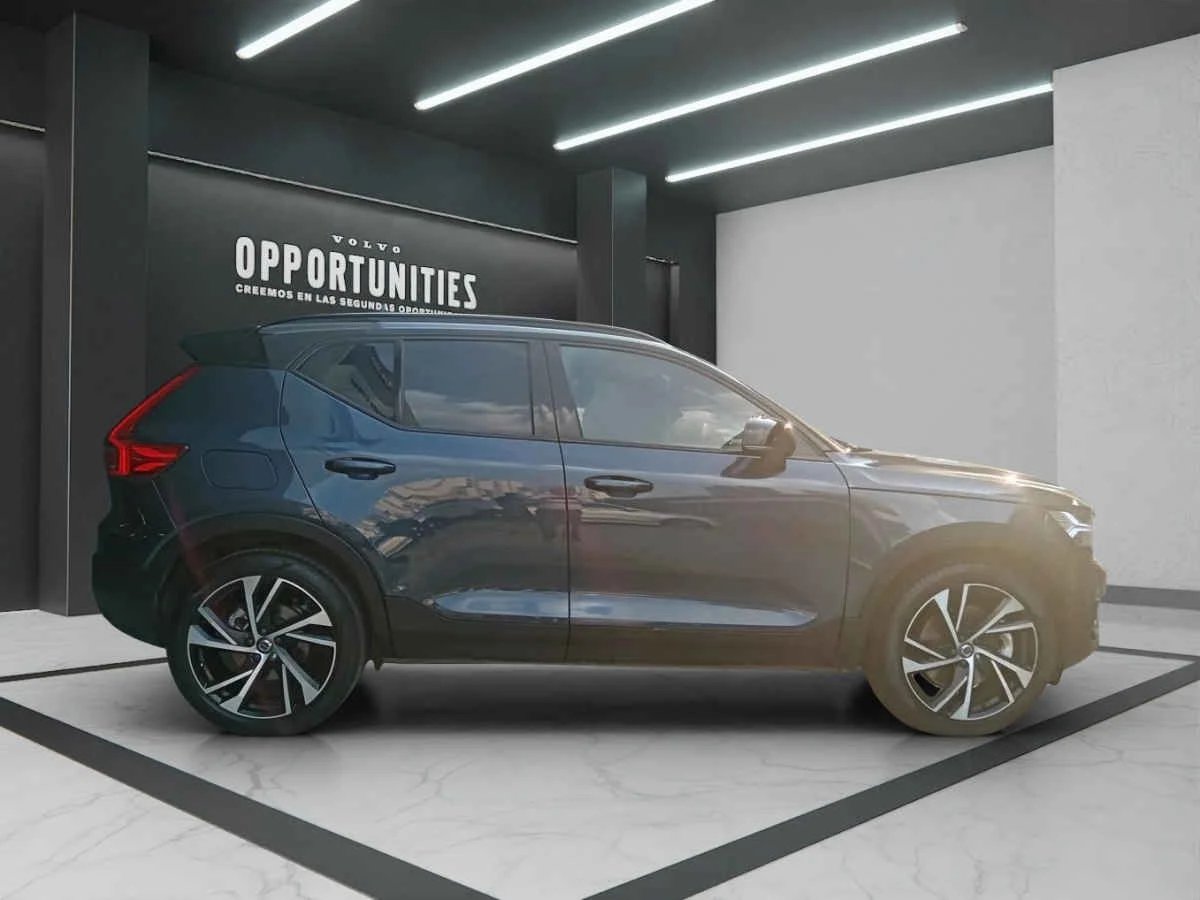 Volvo XC40 2022
