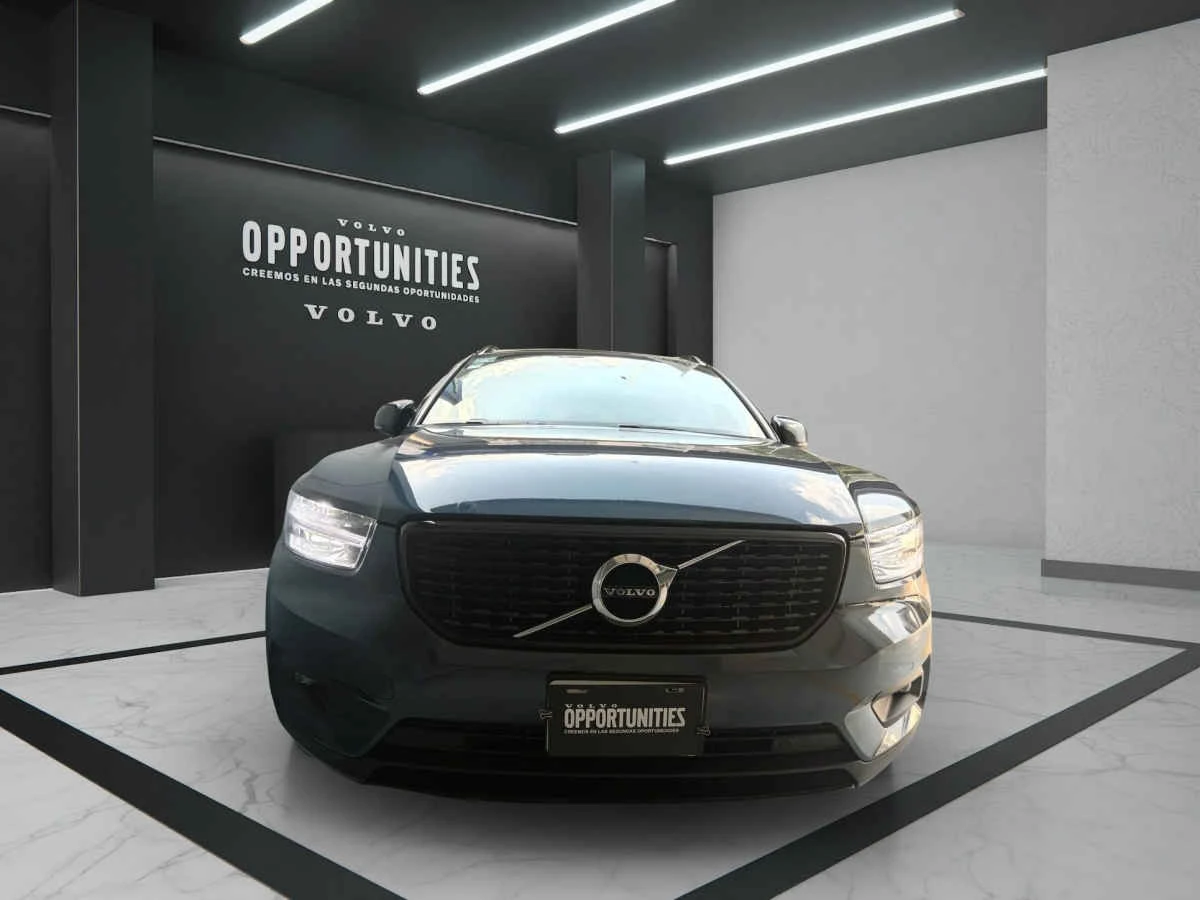 Volvo XC40 2022