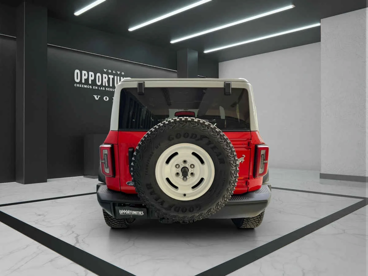 Ford Bronco SUV 2023