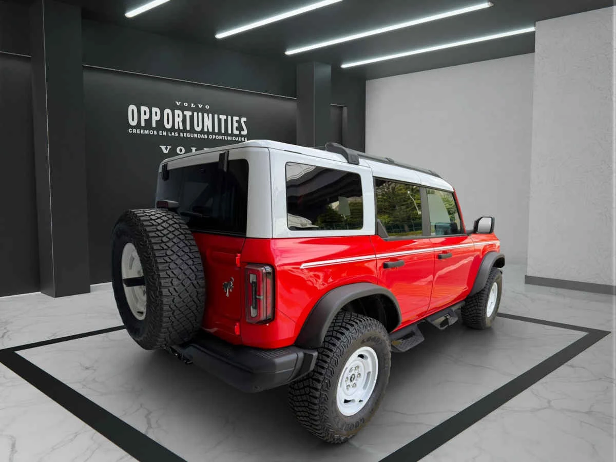 Ford Bronco SUV 2023