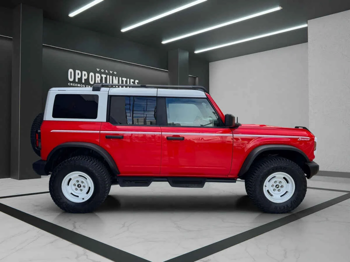 Ford Bronco SUV 2023