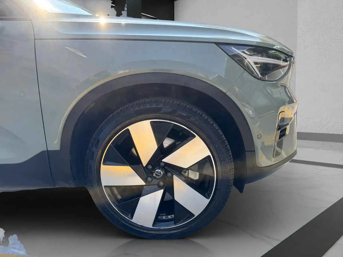 Volvo C40 2024
