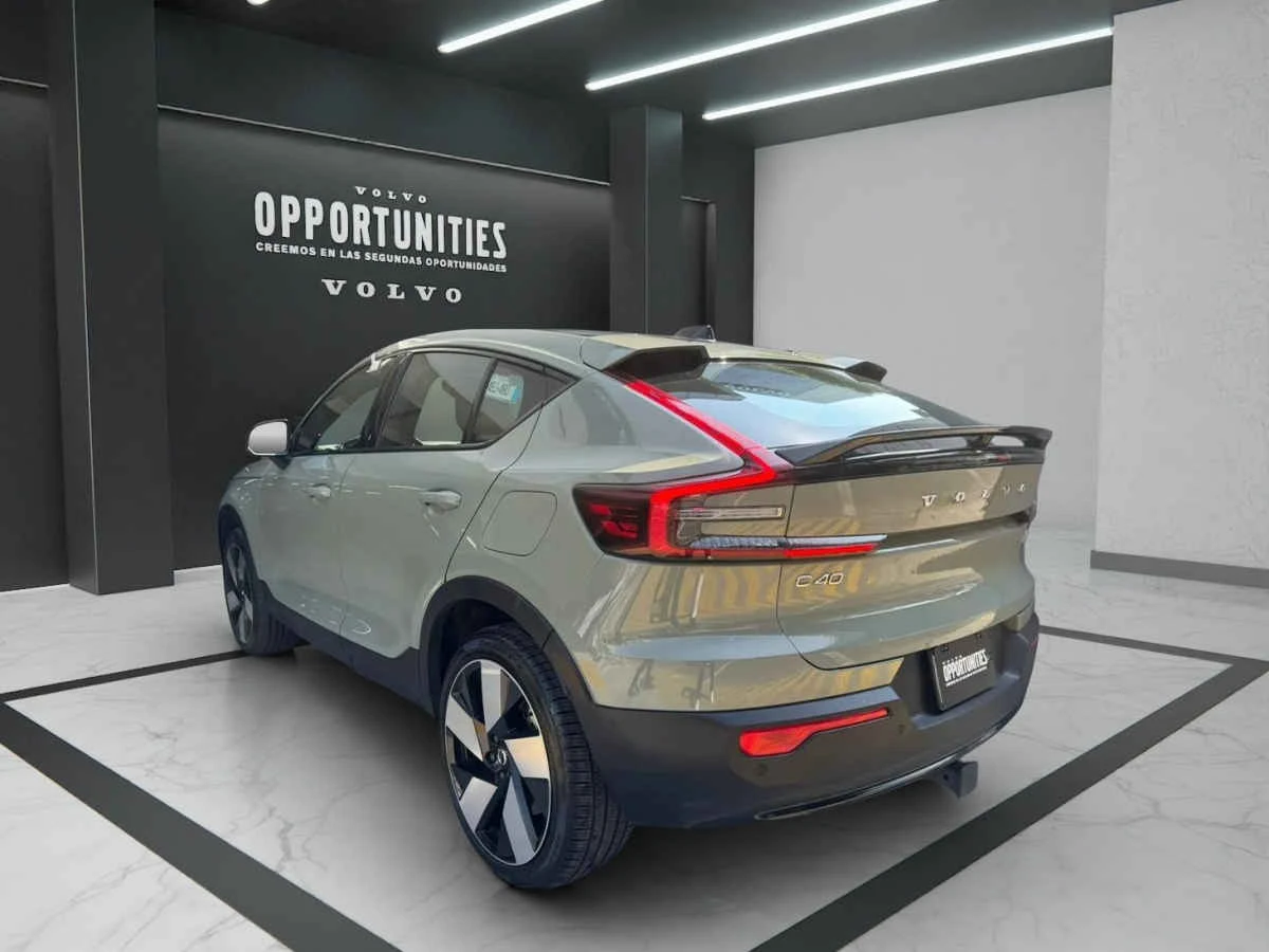Volvo C40 2024