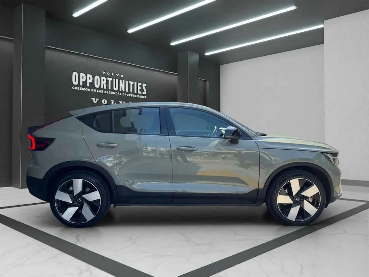 Volvo C40 2024