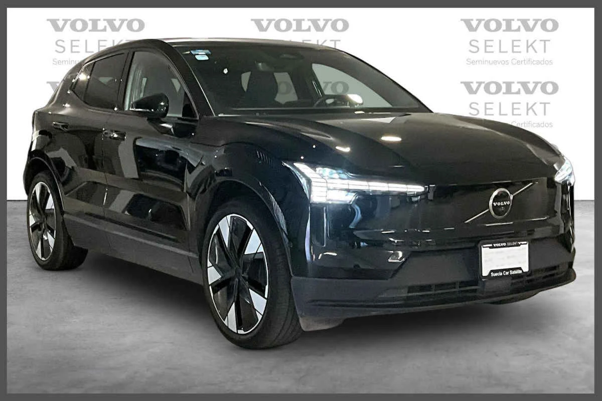 Volvo EX30 2024