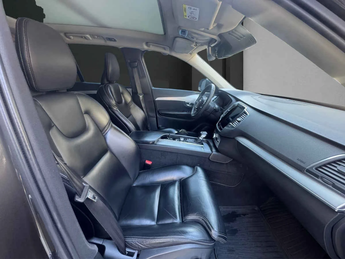 Volvo XC90 2019
