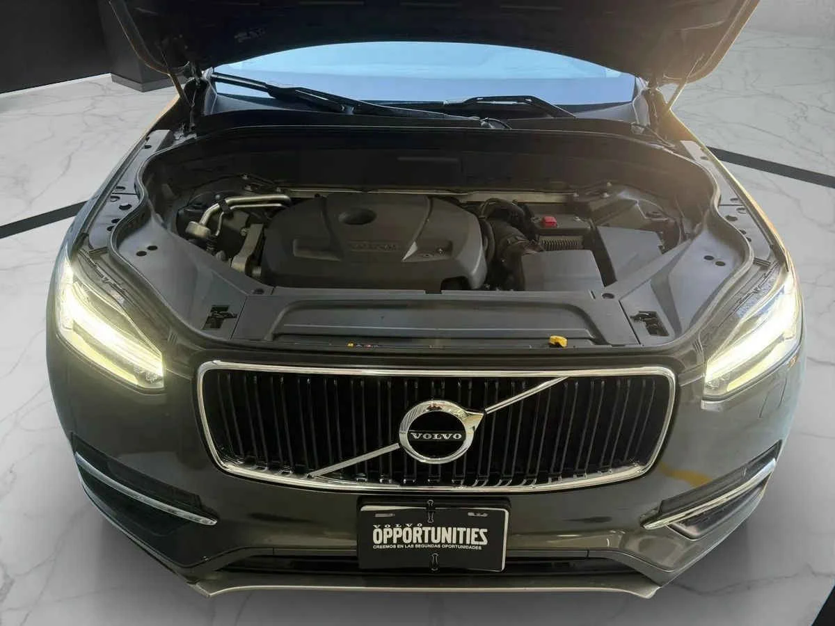 Volvo XC90 2019