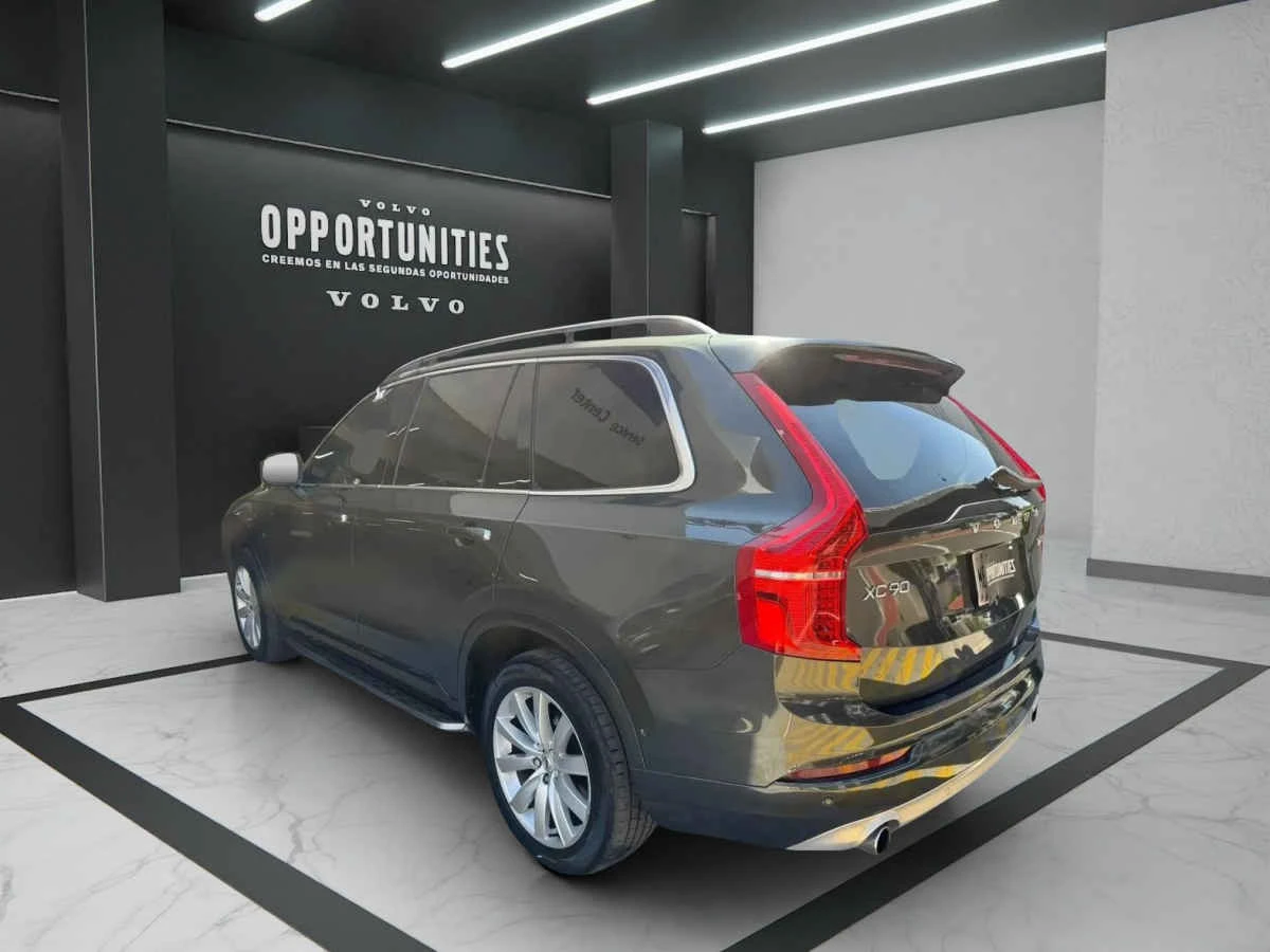 Volvo XC90 2019