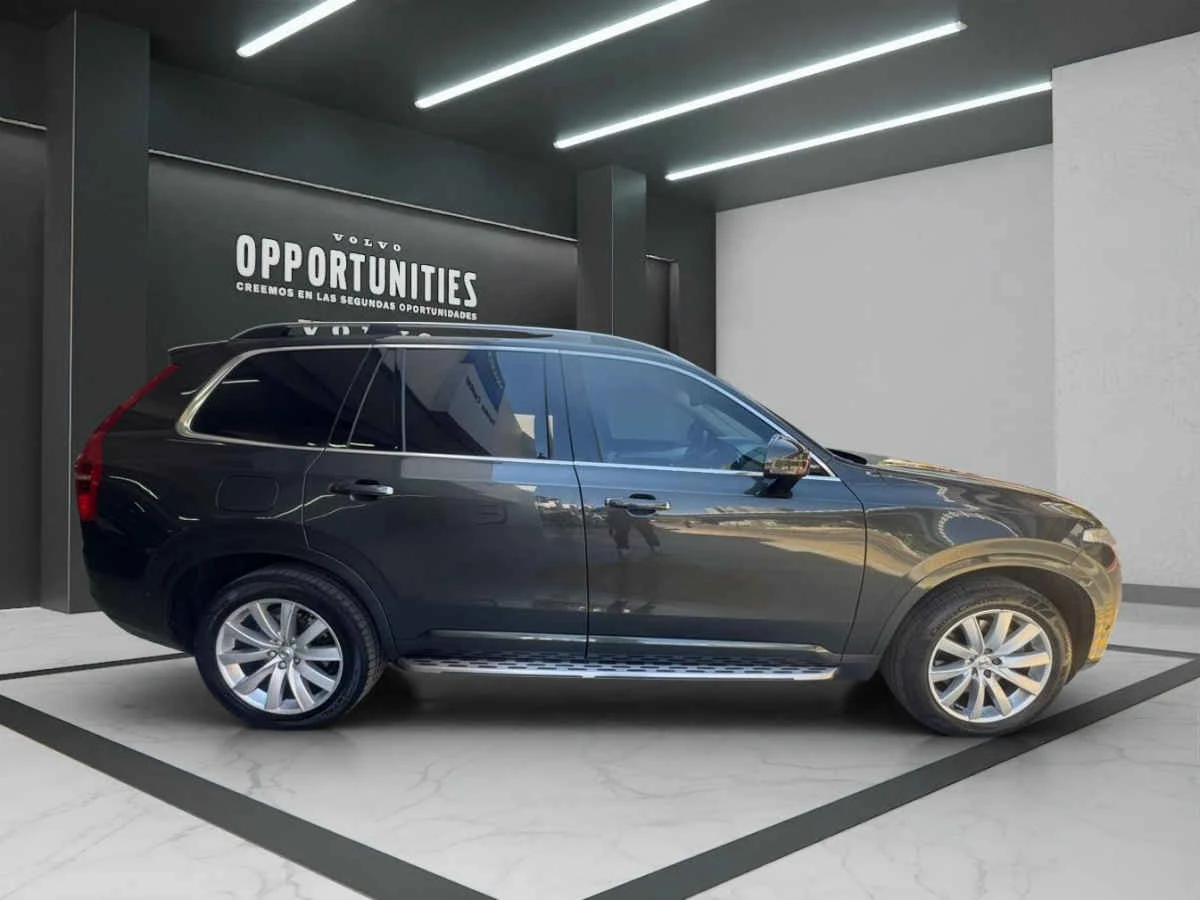 Volvo XC90 2019