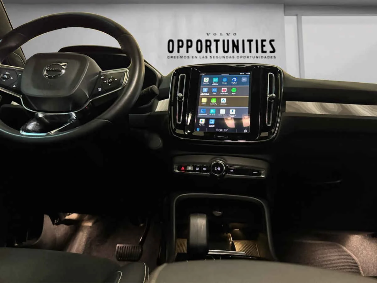Volvo C40 2024