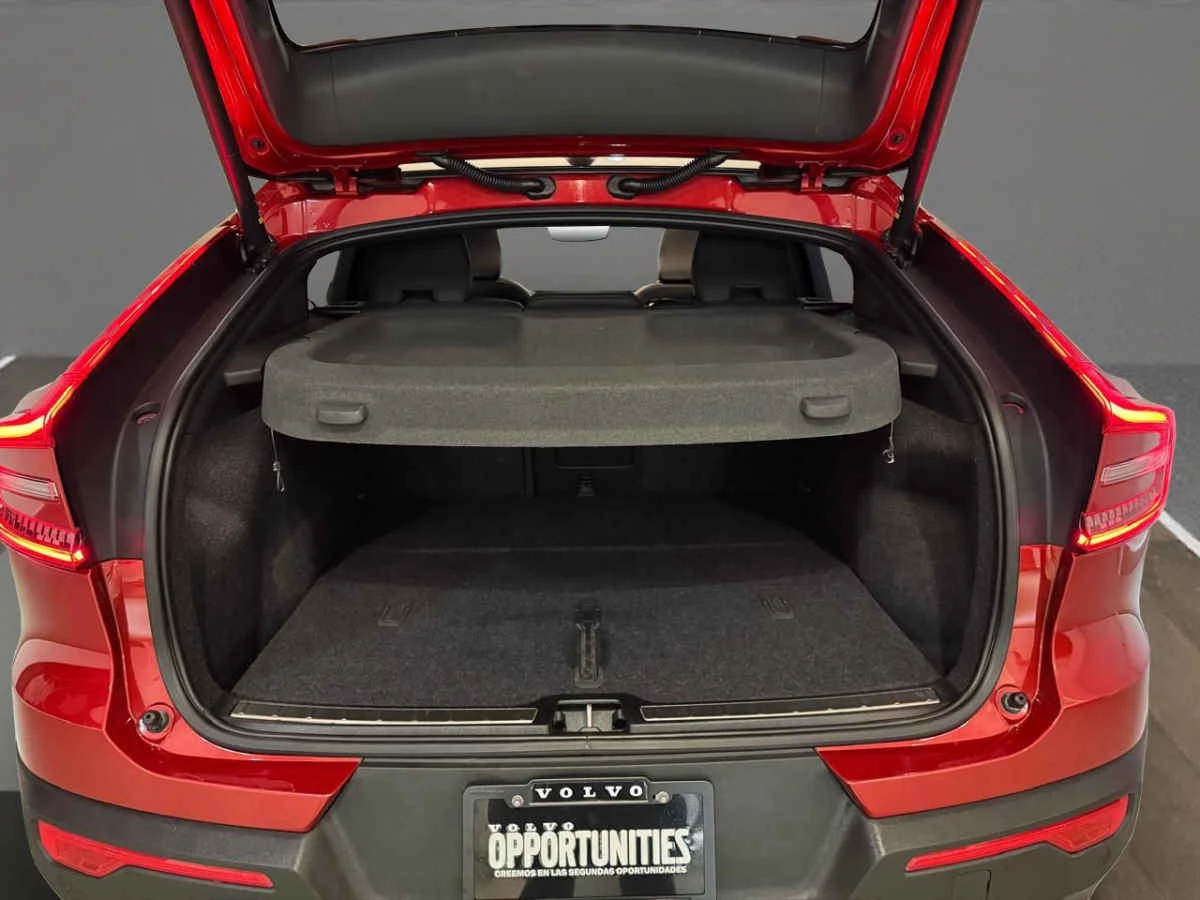 Volvo C40 2024