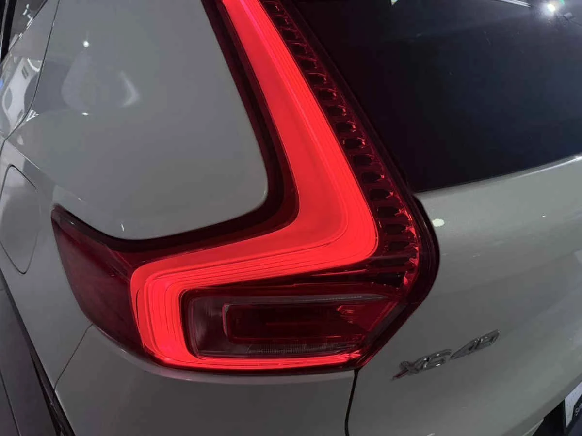 Volvo XC40 2024