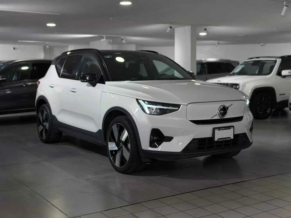 Volvo XC40 2024