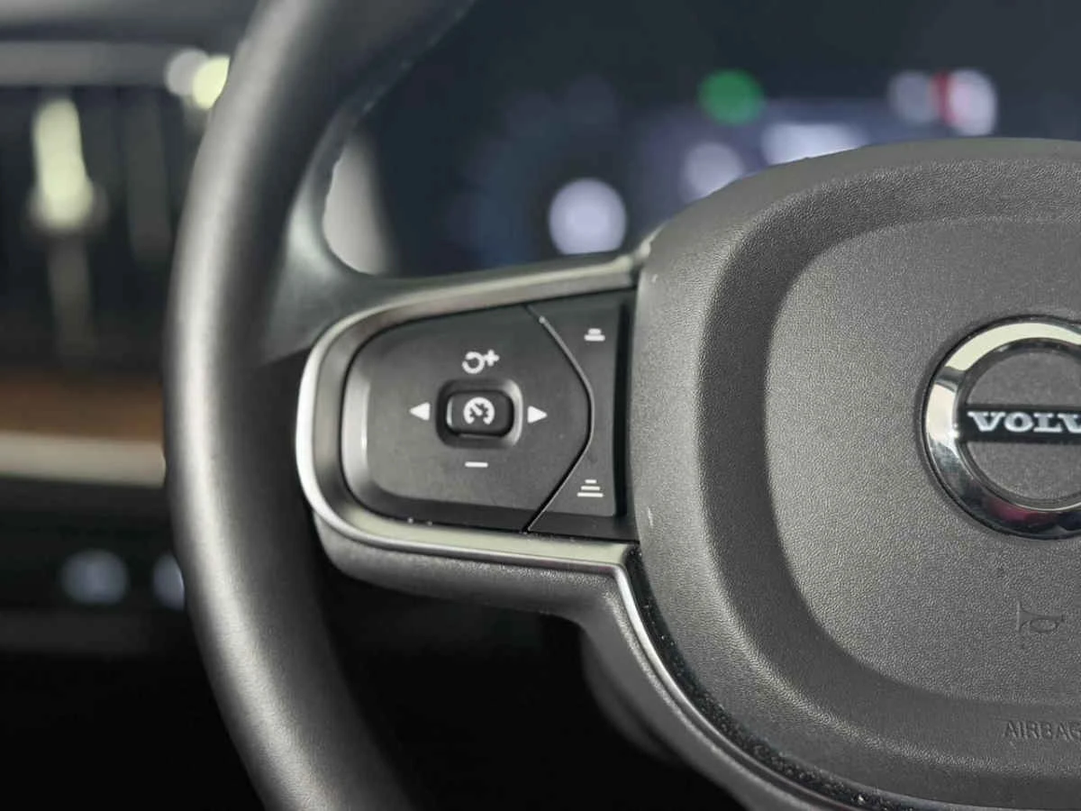 Volvo XC60 2024