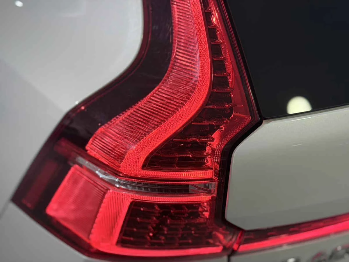 Volvo XC60 2024