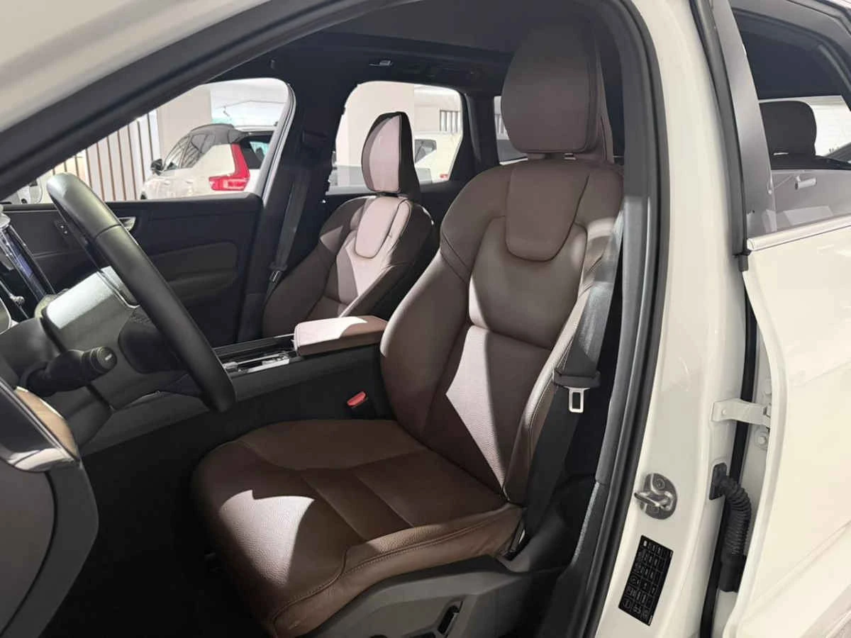Volvo XC60 2024