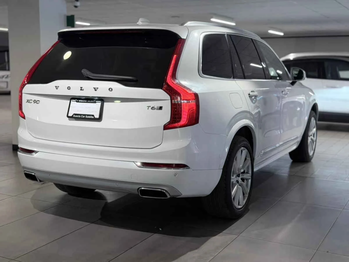 Volvo XC90 2019
