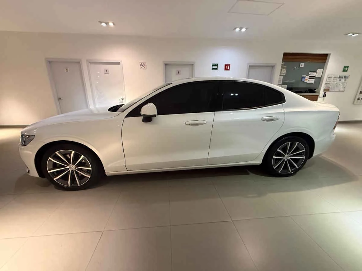 Volvo S60 2021