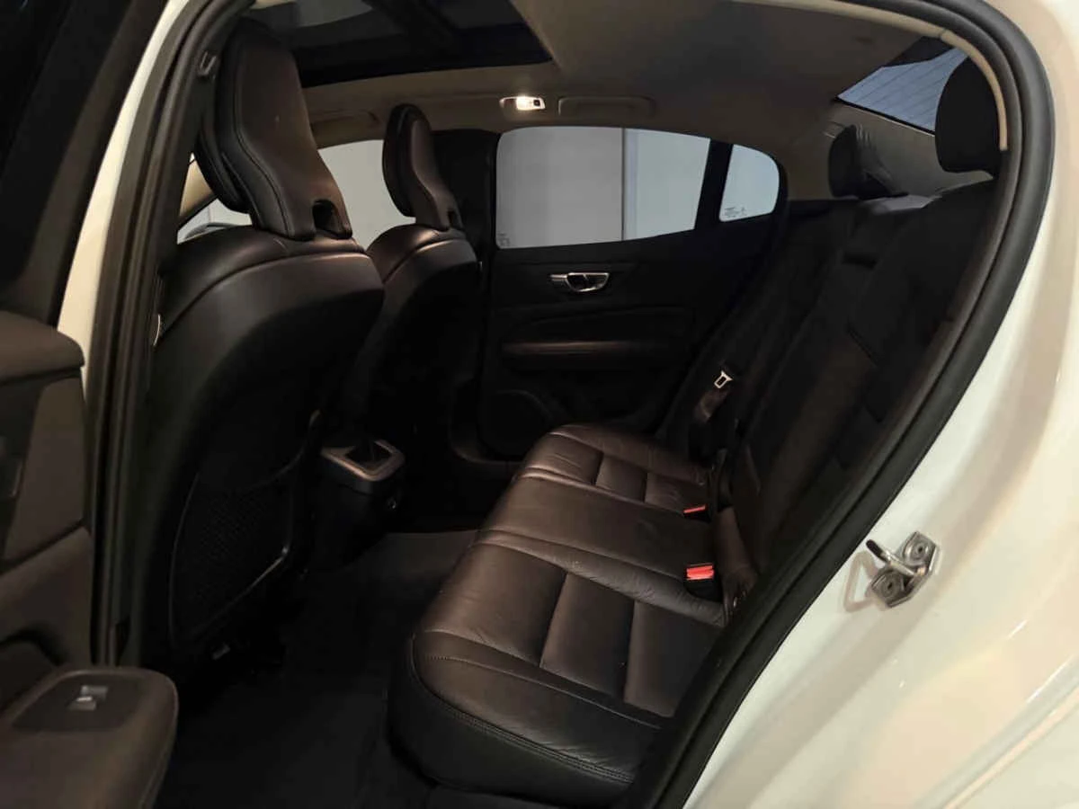 Volvo S60 2021