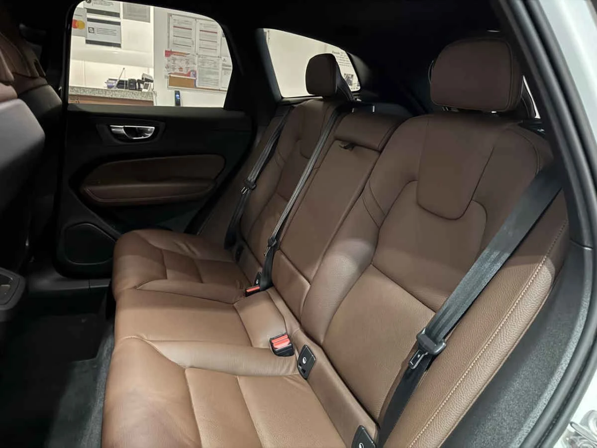 Volvo XC60 2023