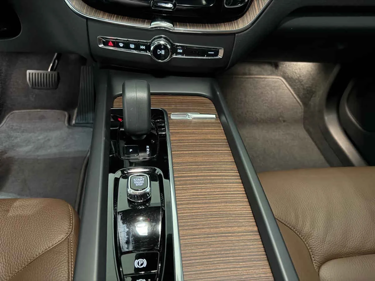 Volvo XC60 2023
