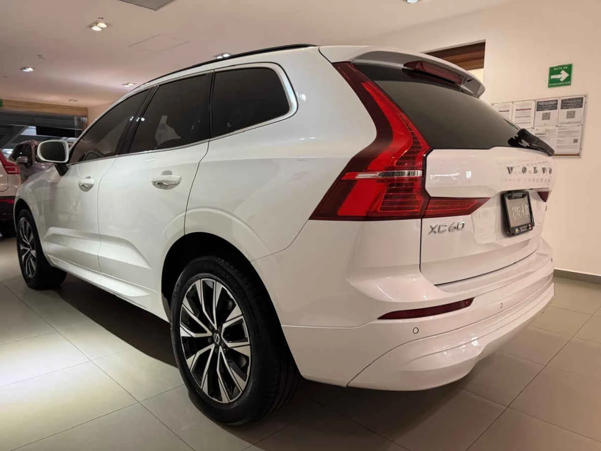 Volvo XC60 2023