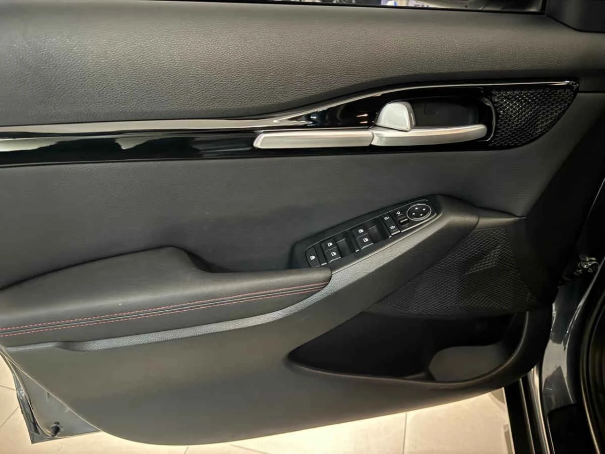Kia SELTOS 2023