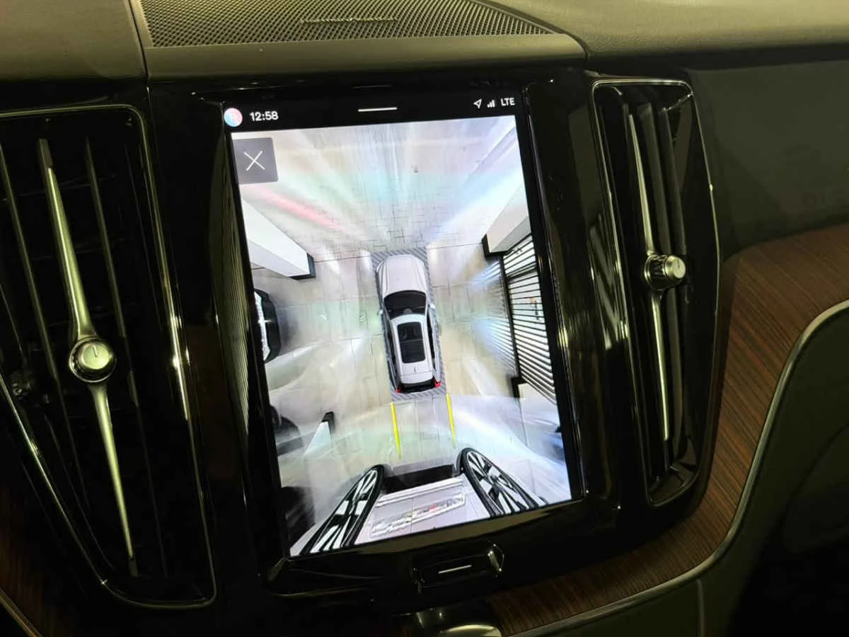 Volvo XC60 2024