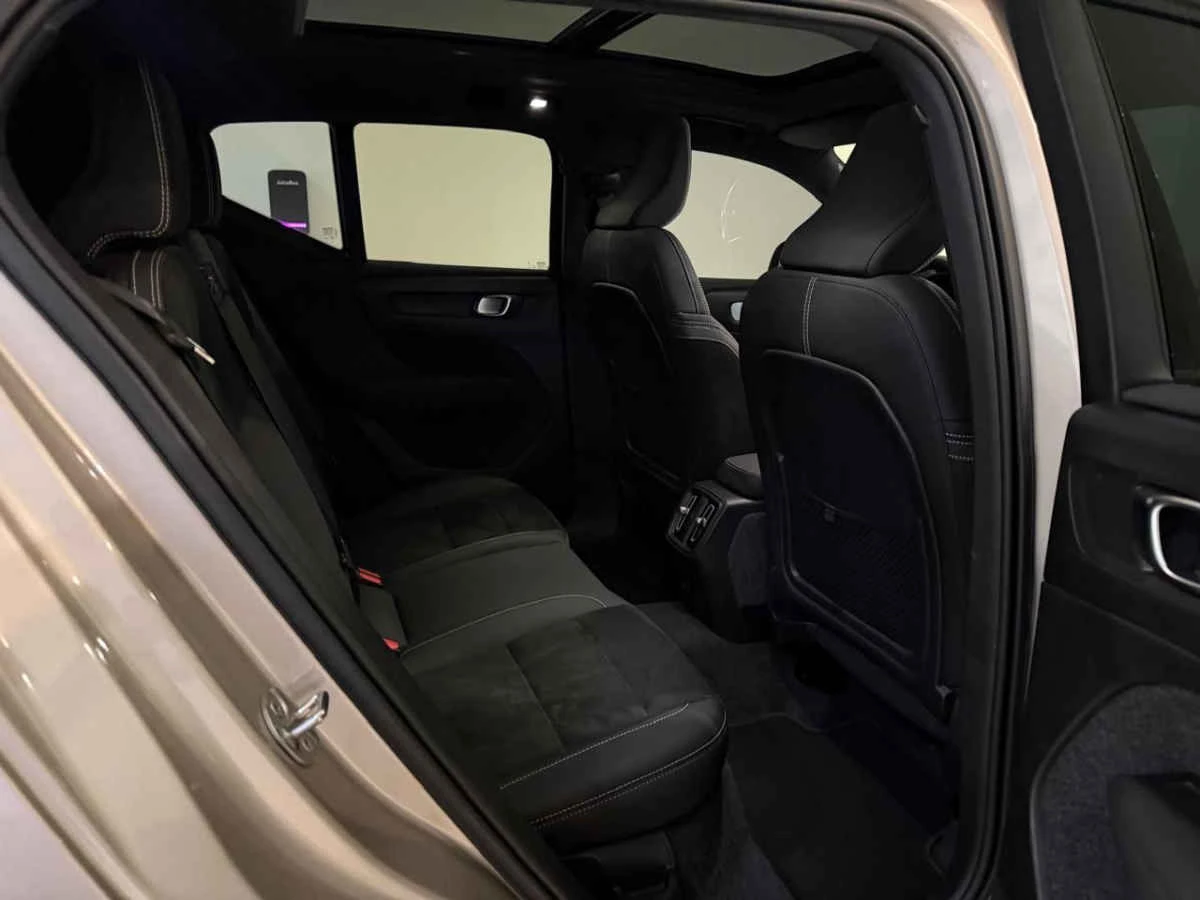 Volvo XC40 2024