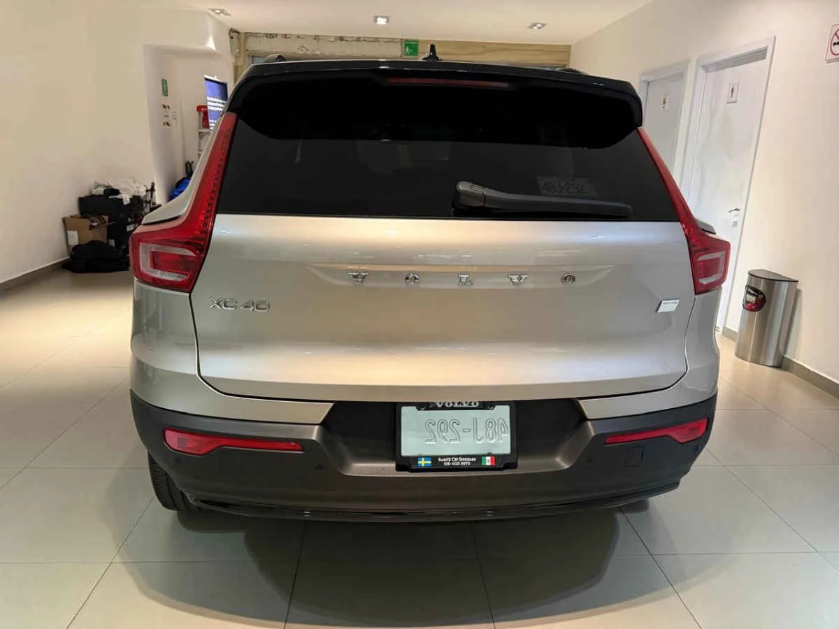 Volvo XC40 2024