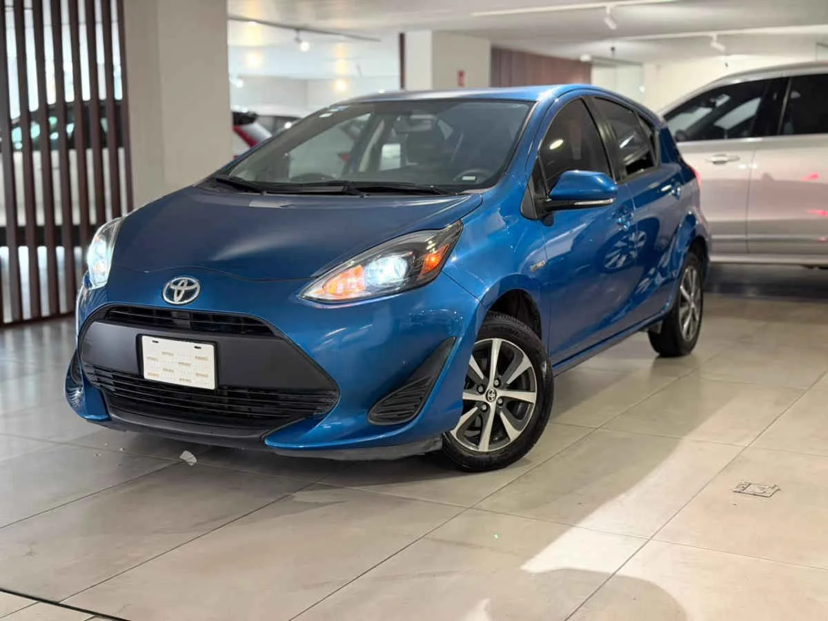 Toyota Prius 2020<