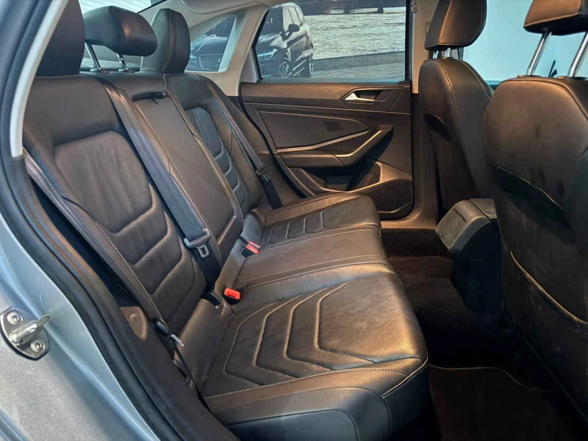 Volkswagen Jetta 2020