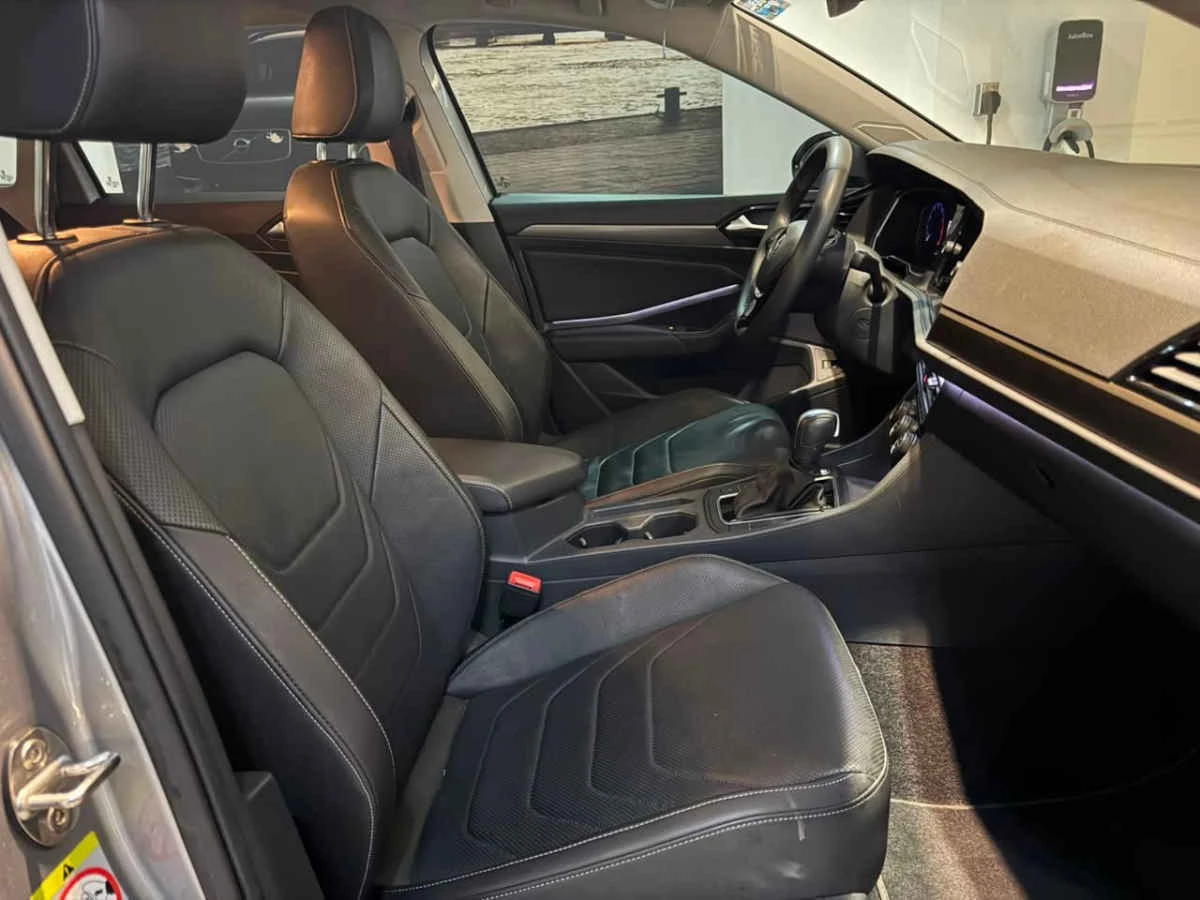 Volkswagen Jetta 2020