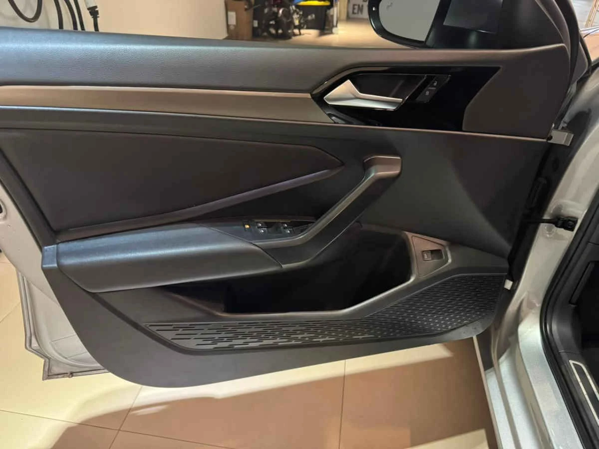 Volkswagen Jetta 2020